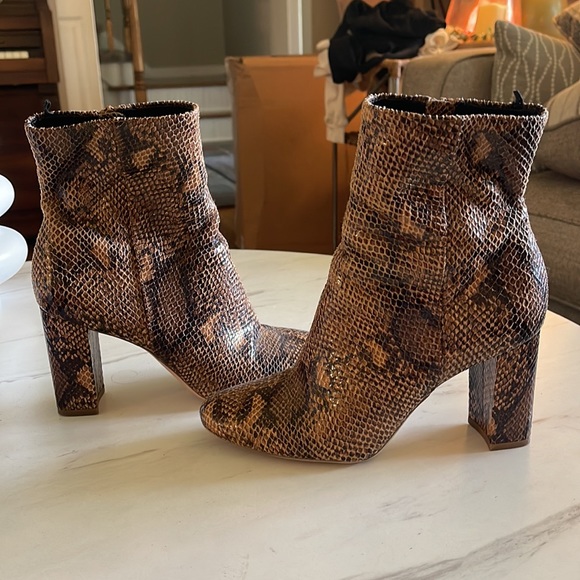 H&M Snake Skin Bootie - Size 8 - Picture 4 of 6
